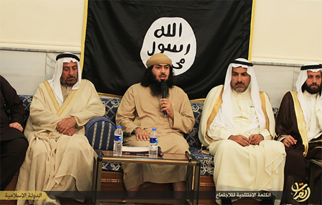 صورة من اجتماع بعض العشائر السنية لمبايعة تنظيم الدولة الإسلامية صورة من اجتماع بعض العشائر السنية لمبايعة تنظيم الدولة الإسلامية